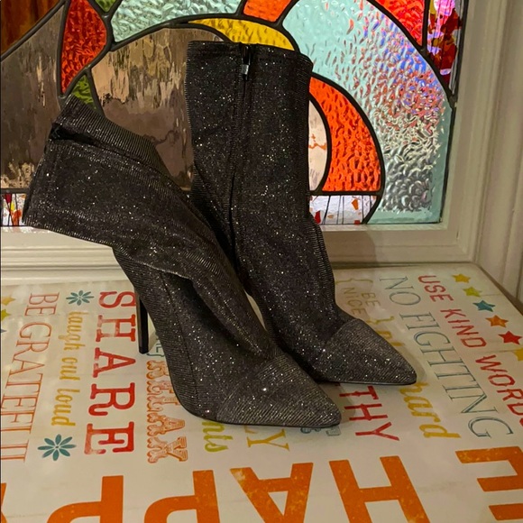 Brand new never worn!!! - Picture 1 of 3